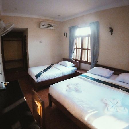 Latinos Hostel Siem Reap Exteriör bild