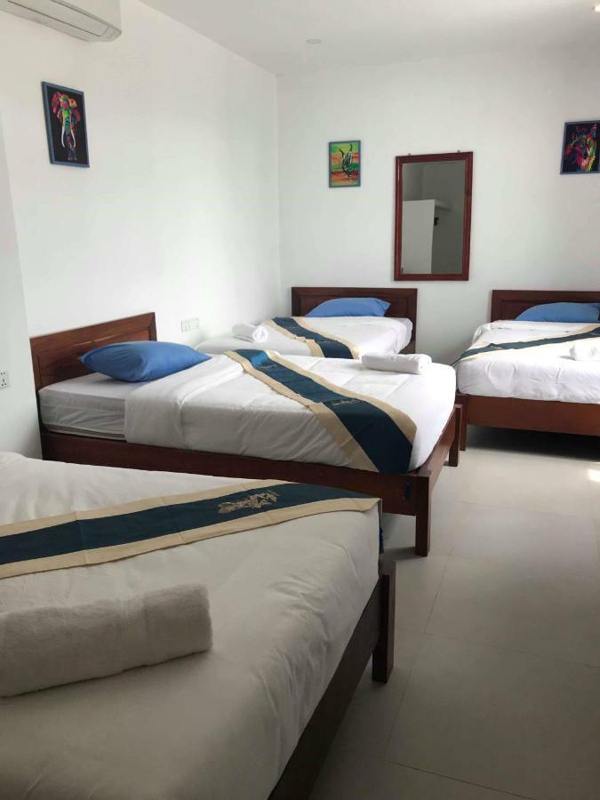 Latinos Hostel Siem Reap Exteriör bild