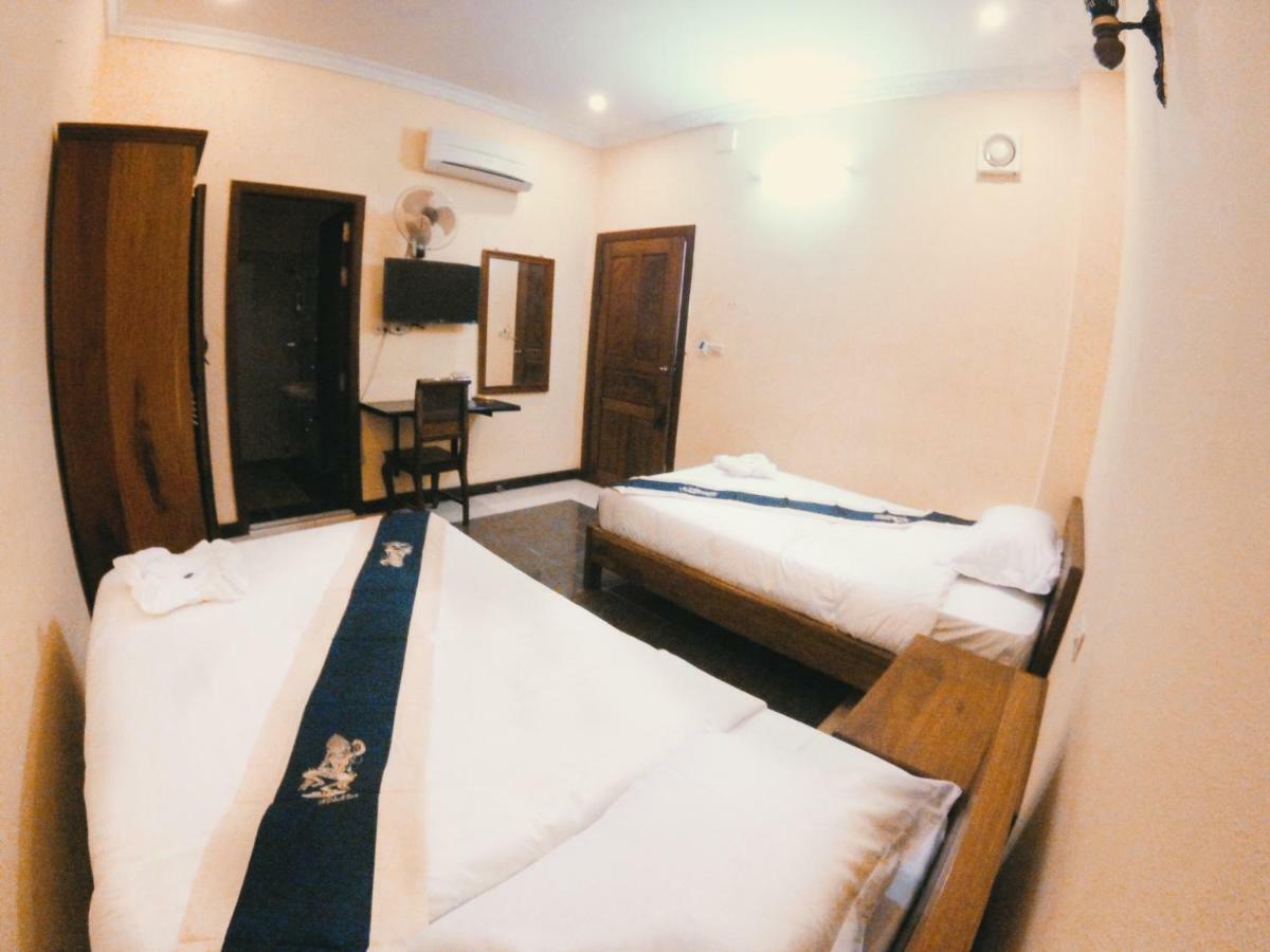 Latinos Hostel Siem Reap Exteriör bild