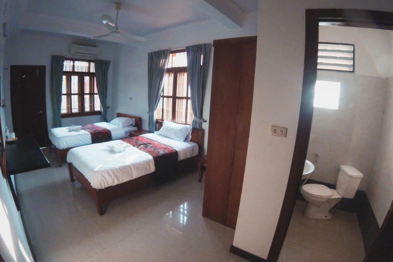 Latinos Hostel Siem Reap Exteriör bild