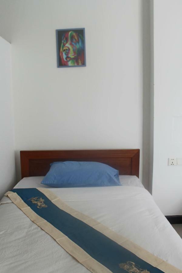 Latinos Hostel Siem Reap Exteriör bild
